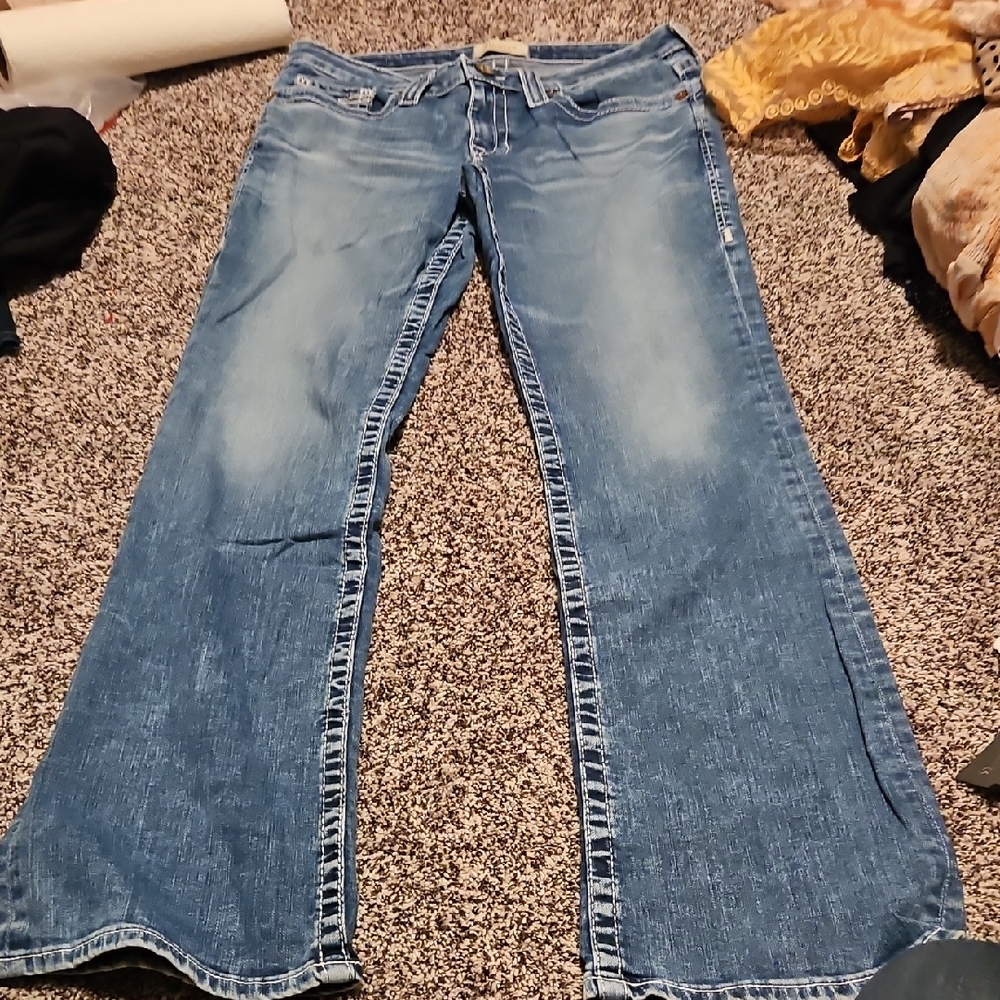 Big Star Blue Flare Wide Leg Jeans. Size 29R. The Legendary Blue Jeans.